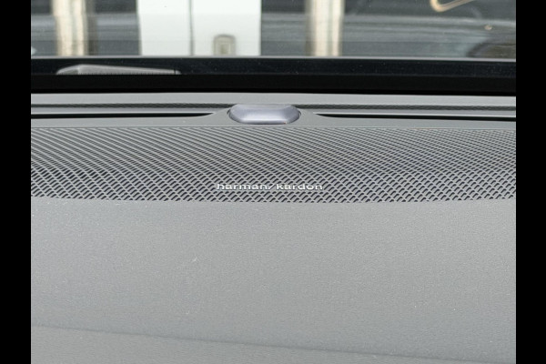 Volvo S60 2.0 Recharge T8 AWD 455PK Plus Bright |Schuif/kantel dak|H/K|360Cam|AutoPilot