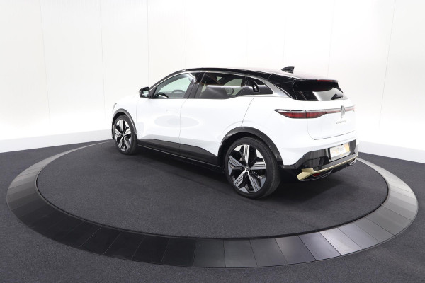 Renault Mégane E-Tech EV60 Optimum Charge Iconic | 360 Camera | Harman Kardon | Stoelmassage | Dodehoekdetectie | SOH 93,1%