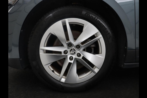 Škoda Enyaq iV 60 | SOH 93,0% | Half leder | Cruise control | Carplay | Climate control | Lane assist | Park assist | Trekhaak | Sfeerverlichting | Navigatie | Bluetooth
