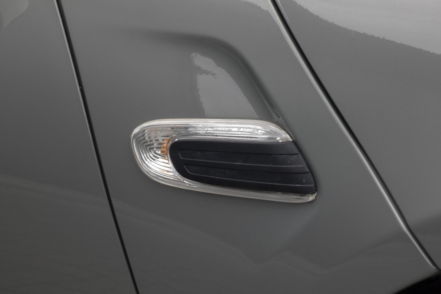 MINI 5-deurs 1.5 One | Parkeersensoren | Airco | Bluetooth | Lichtmetalen velgen