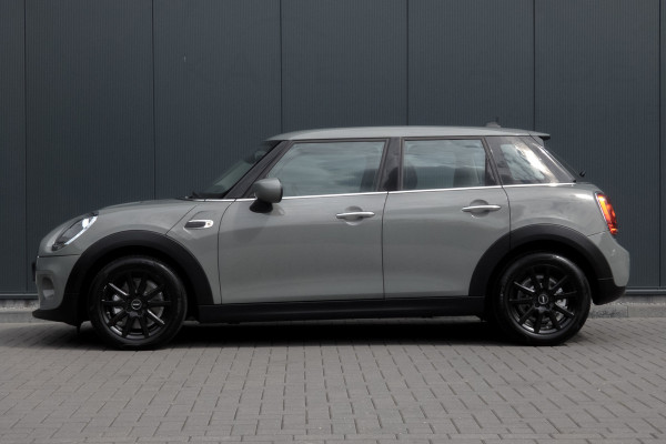 MINI 5-deurs 1.5 One | Parkeersensoren | Airco | Bluetooth | Lichtmetalen velgen