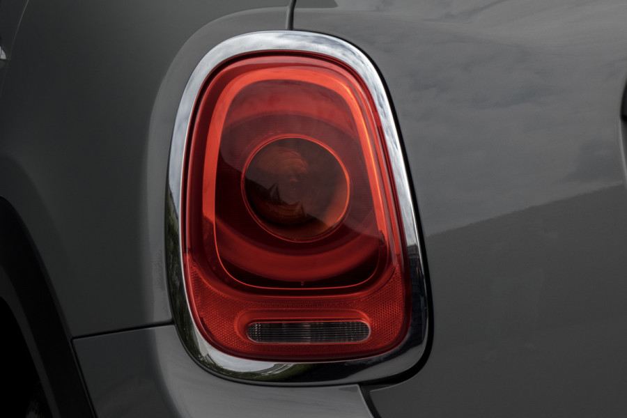 MINI 5-deurs 1.5 One | Parkeersensoren | Airco | Bluetooth | Lichtmetalen velgen