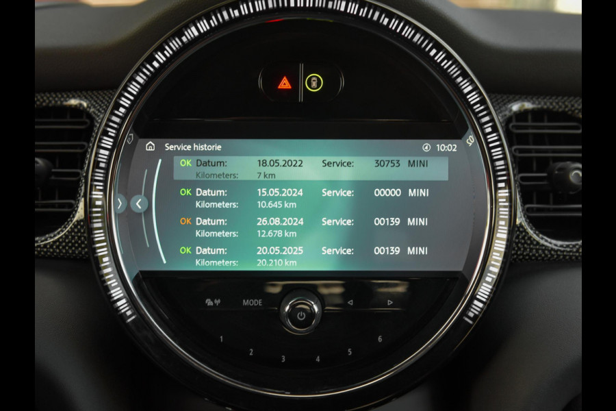 MINI 5-deurs 1.5 Cooper Business Edition Leer Camera Led Navi Cruise
