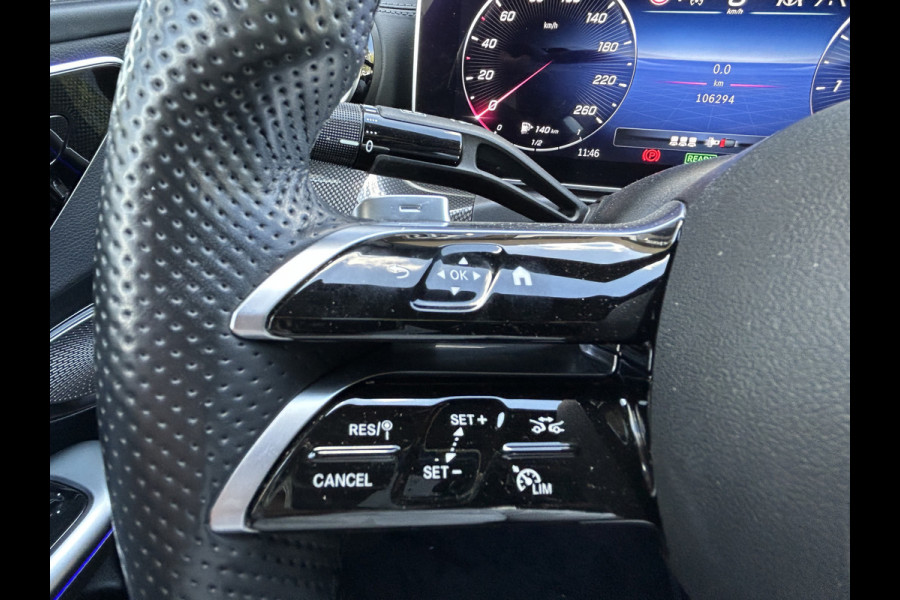 Mercedes-Benz C-Klasse 300 AMG 259pk // Panoramadak // Burmester 3D // Distronic // 360 Camera // Digital Light // Sfeerverlichting // Carplay