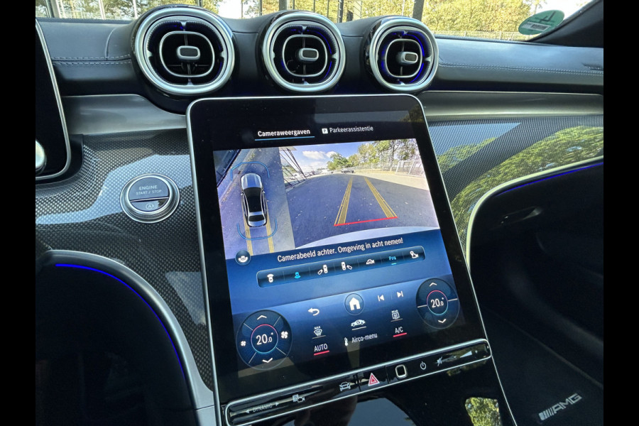 Mercedes-Benz C-Klasse 300 AMG 259pk // Panoramadak // Burmester 3D // Distronic // 360 Camera // Digital Light // Sfeerverlichting // Carplay