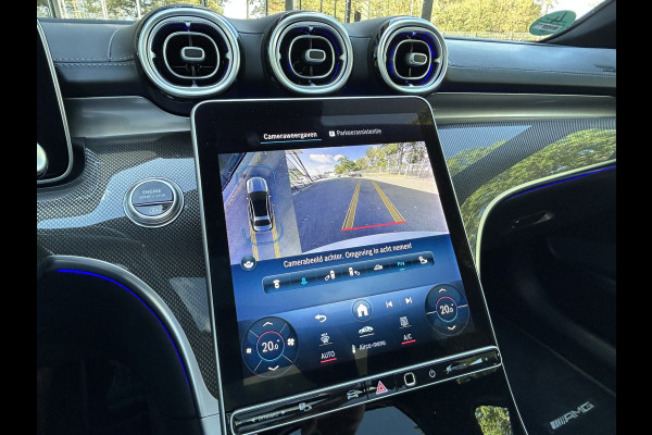 Mercedes-Benz C-Klasse 300 AMG 259pk // Panoramadak // Burmester 3D // Distronic // 360 Camera // Digital Light // Sfeerverlichting // Carplay