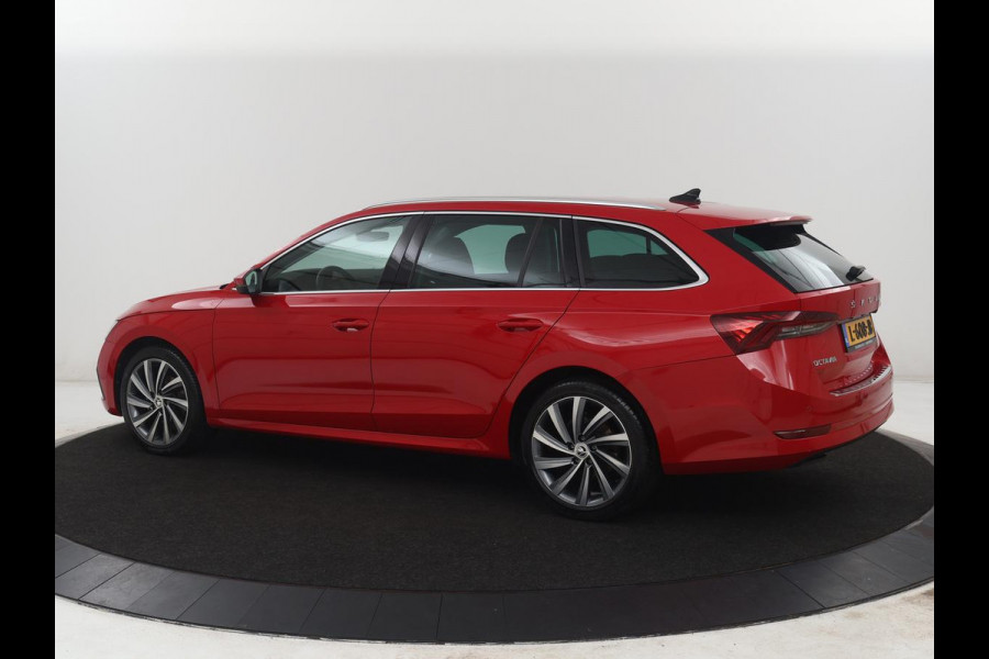 Škoda Octavia Combi 1.5 TSI First Edition | Stoelverwarming | Cruise control | Carplay | Sfeerverlichting | Camera | Parkassist | Climate control | Virtueel dashboard | Elektrische achterklep | 18" velgen