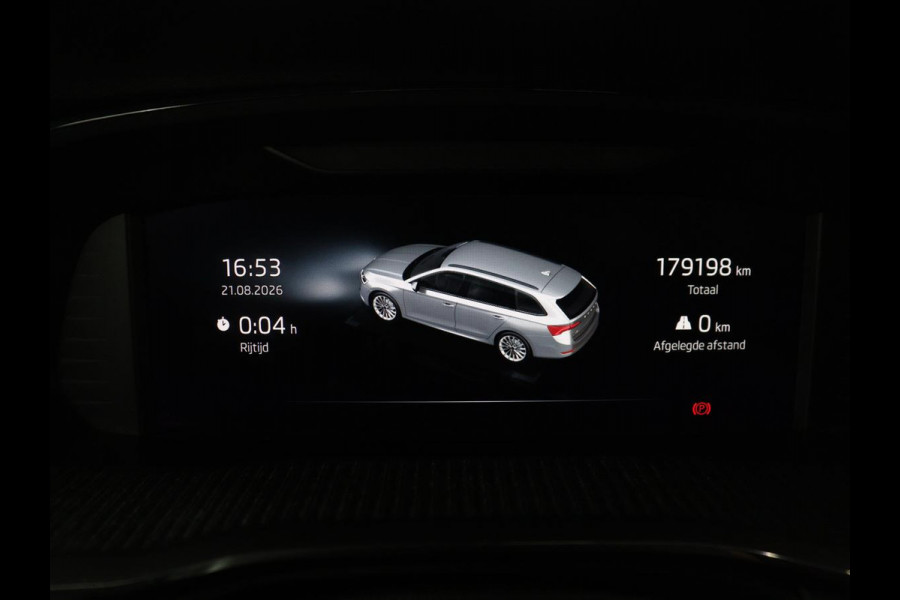 Škoda Octavia Combi 1.5 TSI First Edition | Stoelverwarming | Cruise control | Carplay | Sfeerverlichting | Camera | Parkassist | Climate control | Virtueel dashboard | Elektrische achterklep | 18" velgen