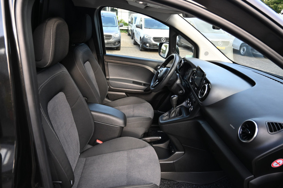 Mercedes-Benz Citan 110 CDI L1 Pro MBUX navigatie met camera, Bumpers in kleur, Etc.