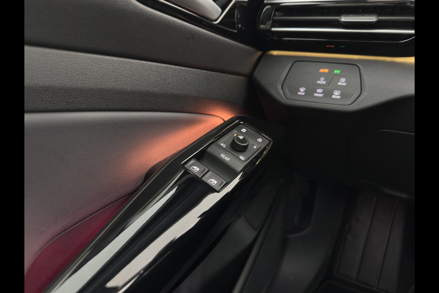 Volkswagen ID.5 Pro Business 77 kWh [3-Fase-11kW] {SoH-93%} (INCL-BTW) *HEATPUMP | LEATHER-ALCANTARA | FULL-LED | ADAPTIVE-CRUISE |  DIGI-COCKPIT | HEATED-COMFORTSEATS | KEYLESS | DAB+ | AMBIENTLIGHT | NAVI-FULLMAP | CAMERA | TOWBAR | HEAD-UP | 19''AL