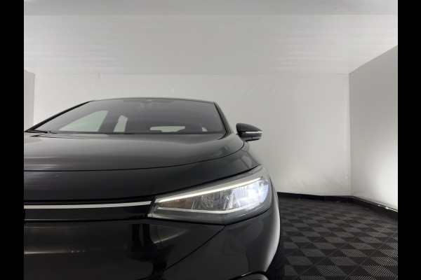 Volkswagen ID.5 Pro Business 77 kWh [3-Fase-11kW] {SoH-93%} (INCL-BTW) *HEATPUMP | LEATHER-ALCANTARA | FULL-LED | ADAPTIVE-CRUISE |  DIGI-COCKPIT | HEATED-COMFORTSEATS | KEYLESS | DAB+ | AMBIENTLIGHT | NAVI-FULLMAP | CAMERA | TOWBAR | HEAD-UP | 19''AL
