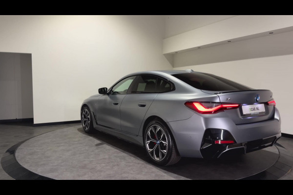 BMW i4 M50 84 kWh M Sport Pro | SOH 97,6% | el. Schuif/kanteldak | el. stoelen met memory | HUD | Unieke kleur
