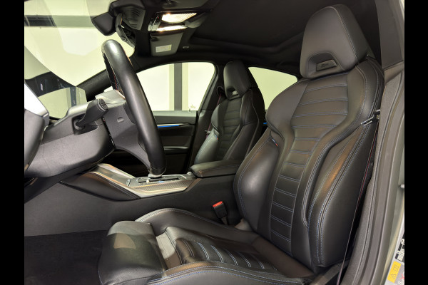 BMW i4 M50 84 kWh M Sport Pro | SOH 97,6% | el. Schuif/kanteldak | el. stoelen met memory | HUD | Unieke kleur