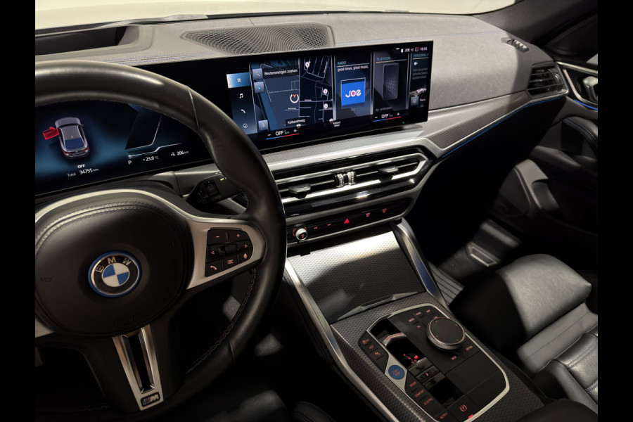 BMW i4 M50 84 kWh M Sport Pro | SOH 97,6% | el. Schuif/kanteldak | el. stoelen met memory | HUD | Unieke kleur