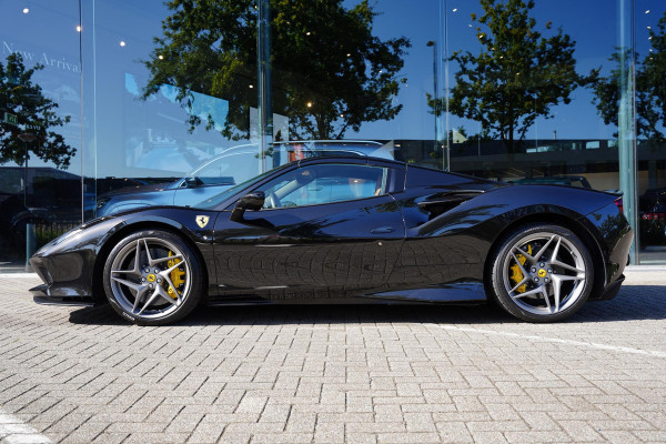 Ferrari F8 Spider 3.9 V8 HELE / Lifting / Carbon / JBL