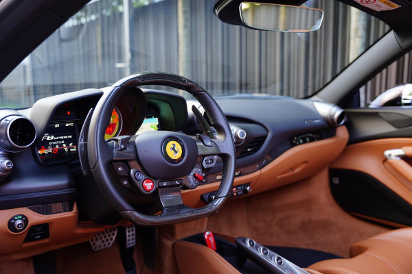 Ferrari F8 Spider 3.9 V8 HELE / Lifting / Carbon / JBL