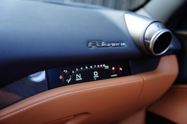 Ferrari F8 Spider 3.9 V8 HELE / Lifting / Carbon / JBL