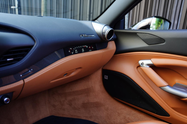 Ferrari F8 Spider 3.9 V8 HELE / Lifting / Carbon / JBL