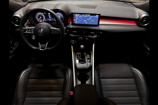 Alfa Romeo Tonale 1.5T Hybrid Veloce | Leder + Memory | Alfa dealer onderhouden | Harman/Kardon | 360 Camera | Winter Pack