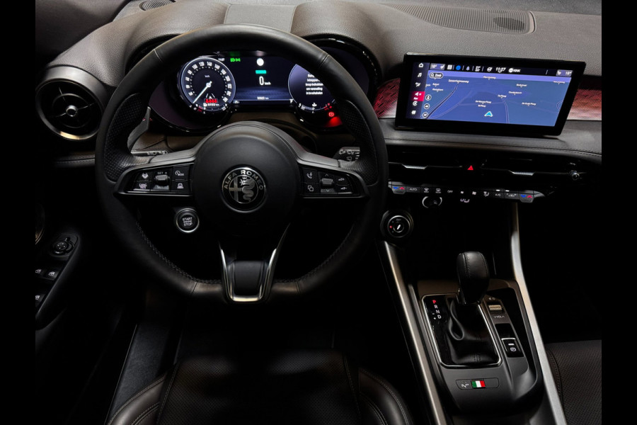 Alfa Romeo Tonale 1.5T Hybrid Veloce | Leder + Memory | Alfa dealer onderhouden | Harman/Kardon | 360 Camera | Winter Pack