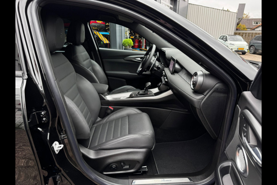 Alfa Romeo Tonale 1.5T Hybrid Veloce | Leder + Memory | Alfa dealer onderhouden | Harman/Kardon | 360 Camera | Winter Pack