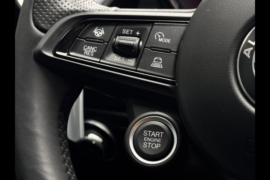 Alfa Romeo Tonale 1.5T Hybrid Veloce | Leder + Memory | Alfa dealer onderhouden | Harman/Kardon | 360 Camera | Winter Pack