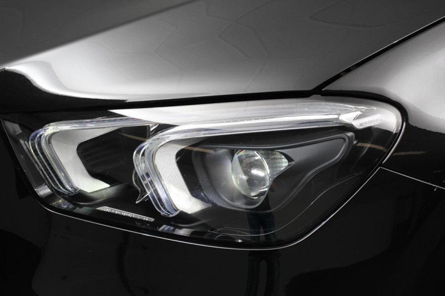 Mercedes-Benz GLE 350 e AMG 4-MATIC Leder adaptive Cruise Control Burmester Audio Panorama dak 20 Inch Lichtmetalen Velgen Trekhaak