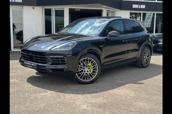 Porsche Cayenne 3.0 E-Hybrid Platinum Edition | PANORAMADAK | TREKHAAK | BOSE | LUCHTVERING |