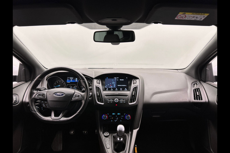 Ford FOCUS Wagon 1.0 ST-Line | Origineel NL | Carplay | PDC | Cruise/Control | Navigatie | Climate/Control |