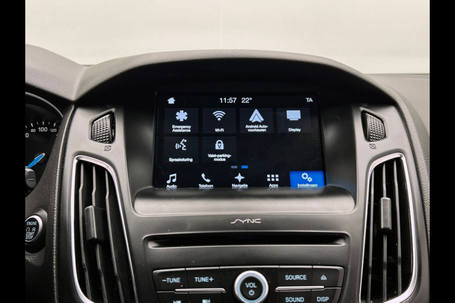 Ford FOCUS Wagon 1.0 ST-Line | Origineel NL | Carplay | PDC | Cruise/Control | Navigatie | Climate/Control |