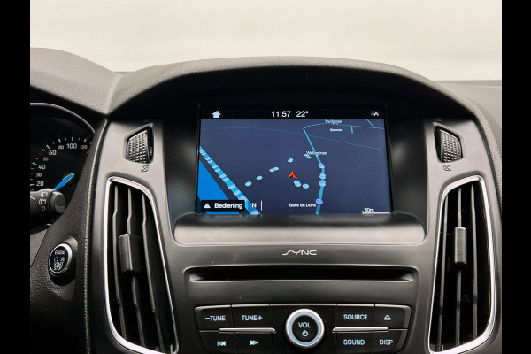 Ford FOCUS Wagon 1.0 ST-Line | Origineel NL | Carplay | PDC | Cruise/Control | Navigatie | Climate/Control |