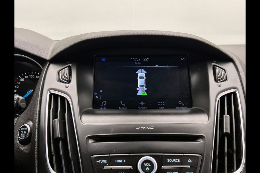 Ford FOCUS Wagon 1.0 ST-Line | Origineel NL | Carplay | PDC | Cruise/Control | Navigatie | Climate/Control |