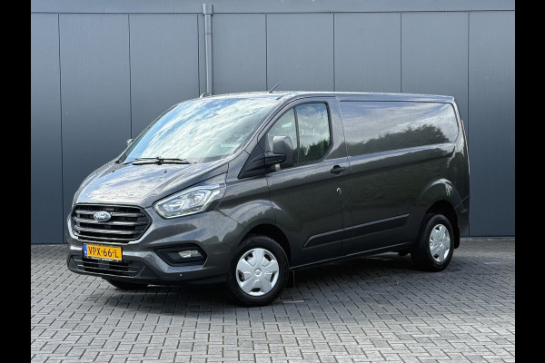 Ford Transit Custom 2.0 TDCI / L1H1 / 1e EIG. / AIRCO / CRUISE / NAVI / LED / 2.5 TONS TREKHAAK / 3-ZITS / PDC