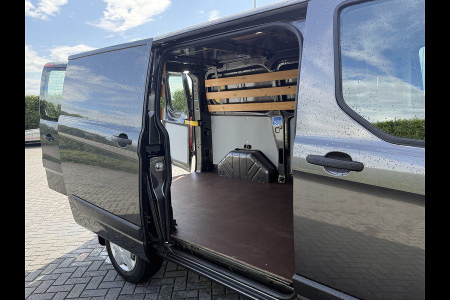 Ford Transit Custom 2.0 TDCI / L1H1 / 1e EIG. / AIRCO / CRUISE / NAVI / LED / 2.5 TONS TREKHAAK / 3-ZITS / PDC