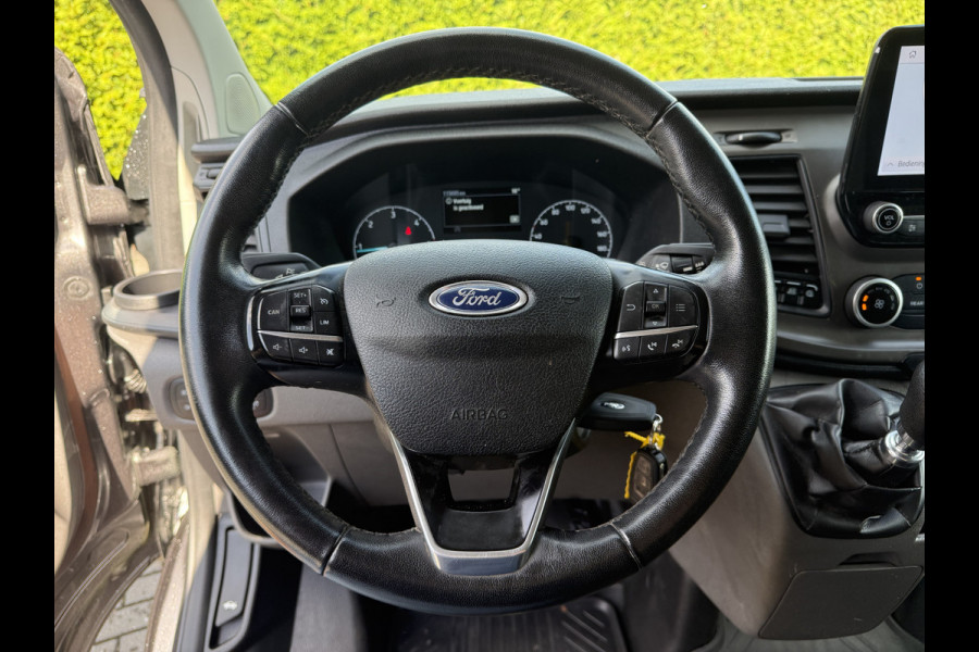 Ford Transit Custom 2.0 TDCI / L1H1 / 1e EIG. / AIRCO / CRUISE / NAVI / LED / 2.5 TONS TREKHAAK / 3-ZITS / PDC