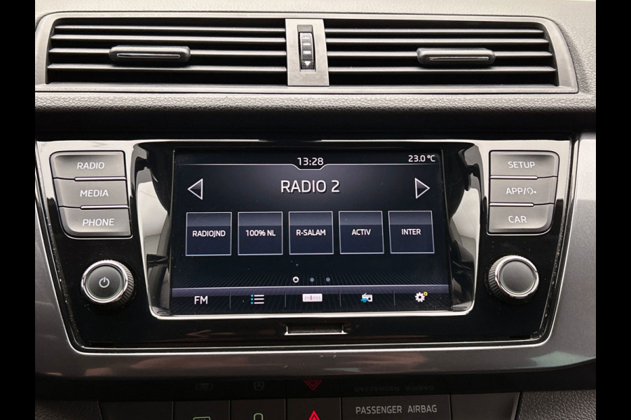 Škoda Fabia 1.0 TSI Business Edition Clever | Carplay | Airco | Camera | PDC | Cruise/Control | Keyless |