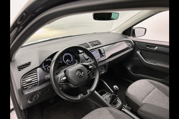 Škoda Fabia 1.0 TSI Business Edition Clever | Carplay | Airco | Camera | PDC | Cruise/Control | Keyless |