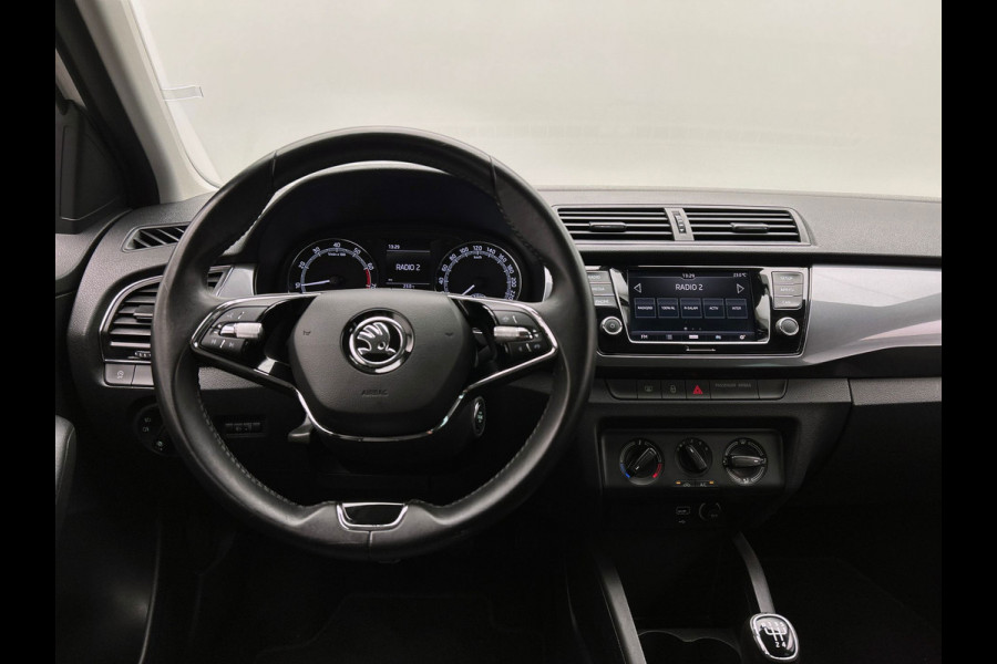 Škoda Fabia 1.0 TSI Business Edition Clever | Carplay | Airco | Camera | PDC | Cruise/Control | Keyless |