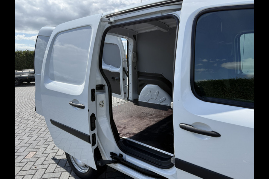 Renault Kangoo 1.5 Blue dCi / L1H1 / 1e EIG. / 40.401 KM! / AIRCO / CRUISE / NAVIGATIE