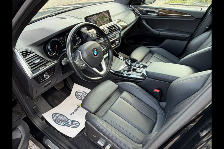BMW X3 XDrive30i High Executive 185kW l PANO