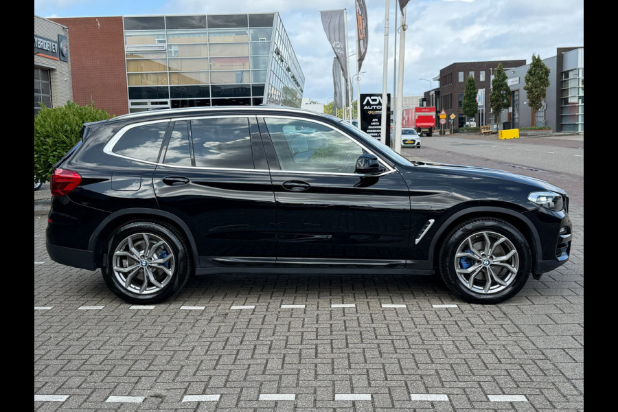 BMW X3 XDrive30i High Executive 185kW l PANO
