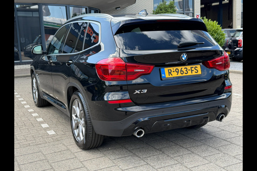 BMW X3 XDrive30i High Executive 185kW l PANO