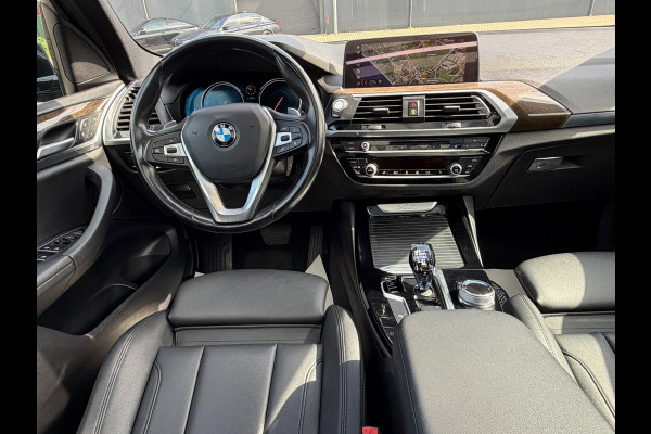BMW X3 XDrive30i High Executive 185kW l PANO