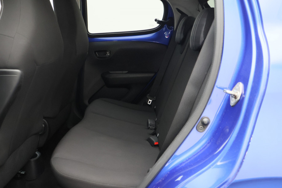 Peugeot 108 1.0 e-VTi Allure Camera, Apple Carplay, Keyless, Climate, 15"