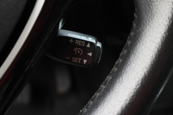 Peugeot 108 1.0 e-VTi Allure Camera, Apple Carplay, Keyless, Climate, 15"