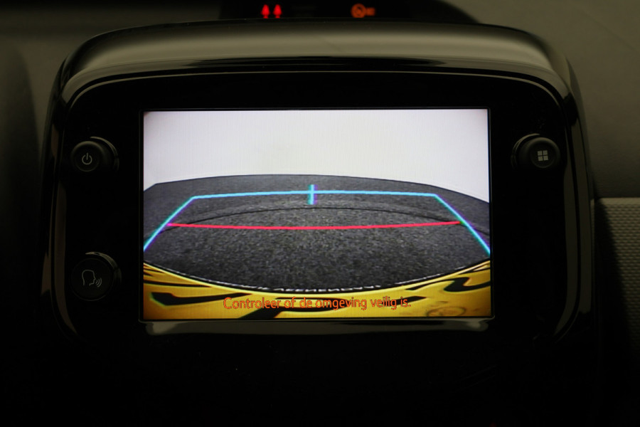 Peugeot 108 1.0 e-VTi Allure Camera, Apple Carplay, Keyless, Climate, 15"