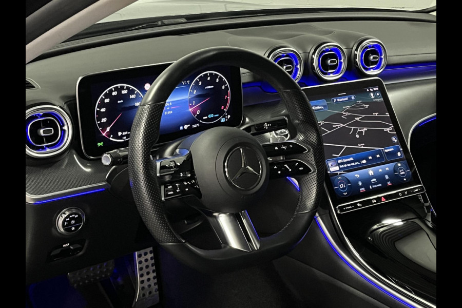 Mercedes-Benz C-Klasse 180 AMG Line Ambiente verlichting | Cruise control | Stoelverwarming | Achteruitrij camera | AMG wielen | Carplay | Dodehoek | Navigatie