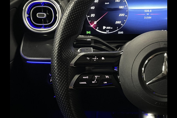 Mercedes-Benz C-Klasse 180 AMG Line Ambiente verlichting | Cruise control | Stoelverwarming | Achteruitrij camera | AMG wielen | Carplay | Dodehoek | Navigatie