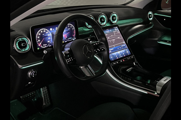 Mercedes-Benz C-Klasse 180 AMG Line Ambiente verlichting | Cruise control | Stoelverwarming | Achteruitrij camera | AMG wielen | Carplay | Dodehoek | Navigatie