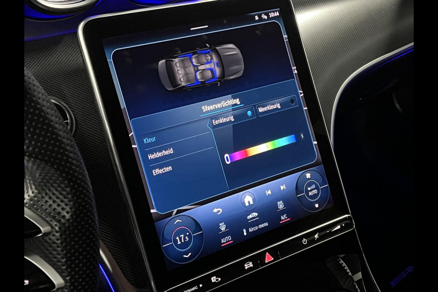 Mercedes-Benz C-Klasse 180 AMG Line Ambiente verlichting | Cruise control | Stoelverwarming | Achteruitrij camera | AMG wielen | Carplay | Dodehoek | Navigatie